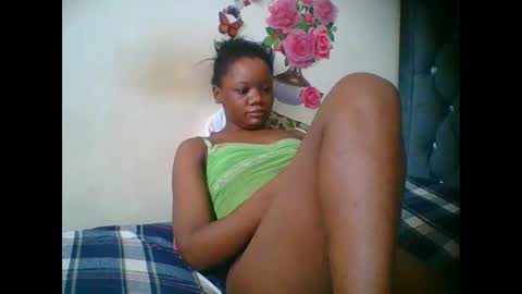 Snapshot of hotjeylee chatting on 12.03.25 LOYCE online show from 12.03.25