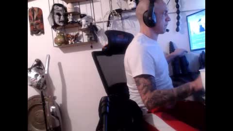 Snapshot of hotkinkytat chatting on 03.12.25 hotkinkytat online show from 03.12.25