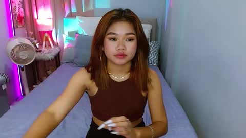 Layla online show from 12.30.24