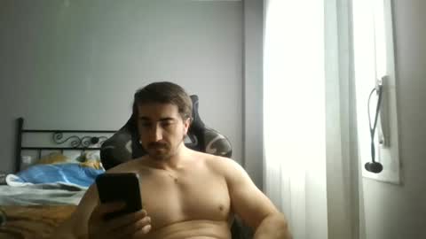 Snapshot of hotman_40_ chatting on 02.19.25 hotman_40_ online show from 02.19.25