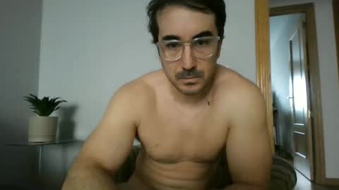 Snapshot of hotman_40_ chatting on 09.30.25 hotman_40_ online show from 09.30.25