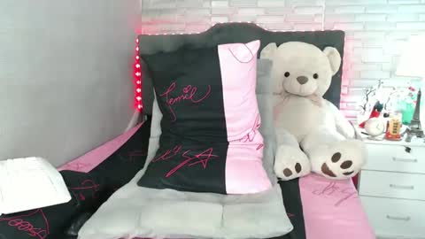 HotTrannyCock online show from 12.16.24