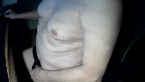 Snapshot of hotmassage50 chatting on 10.18.25 hotmassage50 online show from 10.18.25