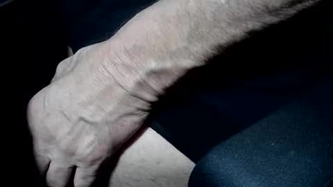 Snapshot of hotmassage50 chatting on 11.24.25 hotmassage50 online show from 11.24.25