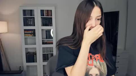 Snapshot of hotmodeon chatting on 02.22.26 Cherry online show from 02.22.26