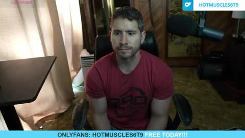 Snapshot of hotmuscles6t9 chatting on 04.20.26 hotmuscles6t9 online show from 04.20.26