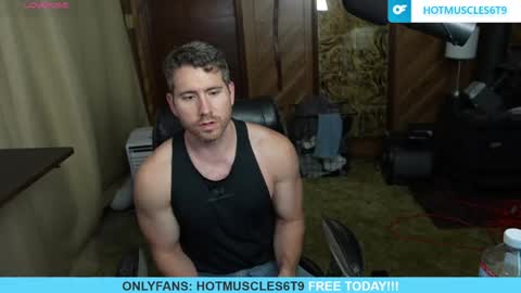 Snapshot of hotmuscles6t9 chatting on 05.03.26 hotmuscles6t9 online show from 05.03.26