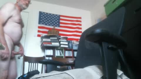 Snapshot of hotnawlhere chatting on 10.26.25 Carl Not really online show from 10.26.25