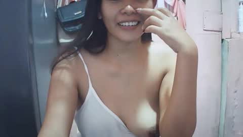 Snapshot of hotpink4u04 chatting on 11.11.25 hotpink4u04 online show from 11.11.25