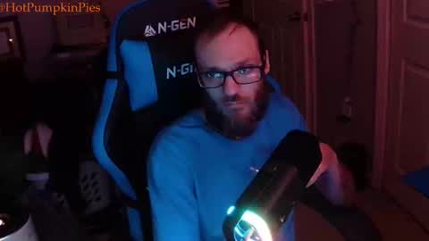 hotpumpkinpies online show from 12.30.24