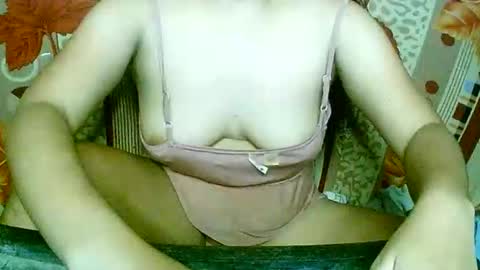 hotpussy_lipsxx69 online show from 01.12.26