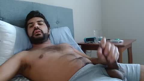 Snapshot of hotsexdude69 chatting on 12.31.24 hotsexdude69 online show from 12.31.24