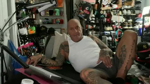 hotstuff775616 online show from 07.04.26