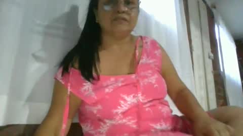 Snapshot of hottasttywoman chatting on 03.01.25 victorya karolyna online show from 03.01.25