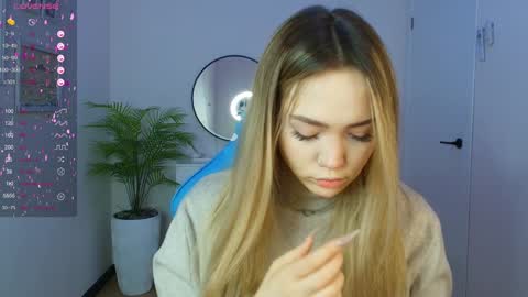 Snapshot of hottease_pvt chatting on 01.30.25 hello Im Eva online show from 01.30.25