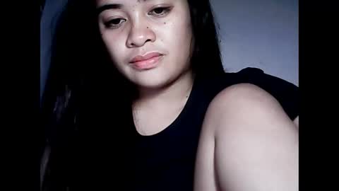 Snapshot of hottie_asianbabe chatting on 12.03.25 Leen online show from 12.03.25