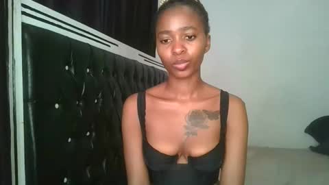 hottie_mistie online show from 05.04.26