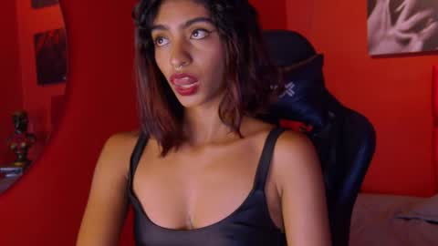 Snapshot of hottie_veronica chatting on 05.01.26 Veronica independent model online show from 05.01.26