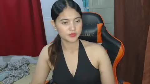 Snapshot of hottiqueeny chatting on 12.04.24 hottiqueeny online show from 12.04.24