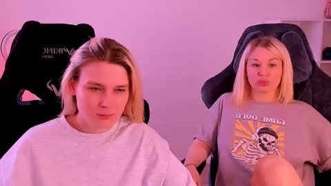 Nessie and Jessie online show from 12.12.24