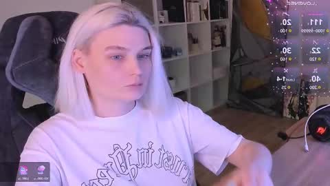 Nessie and Jessie online show from 02.20.25