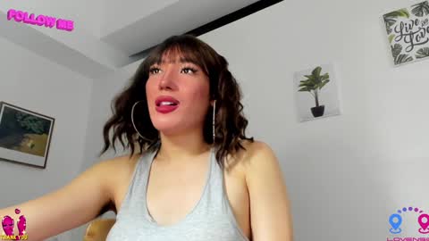 Snapshot of hottycrishinaxx chatting on 12.05.24 crishinahotty online show from 12.05.24