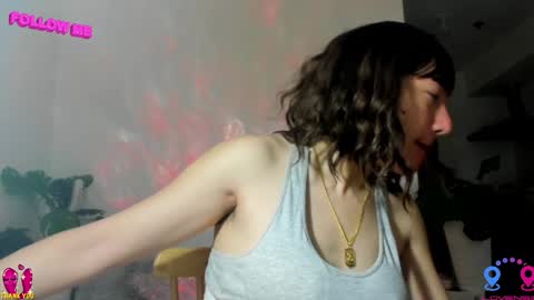 Snapshot of hottycrishinaxx chatting on 02.07.25 crishinahotty online show from 02.07.25