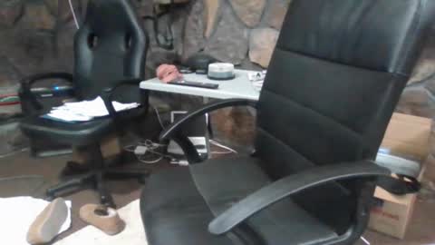 Snapshot of houstonbored chatting on 12.13.24 houstonbored online show from 12.13.24