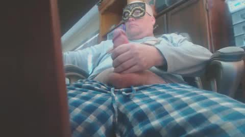 Snapshot of howardtheduc chatting on 01.25.25 Howard817 online show from 01.25.25