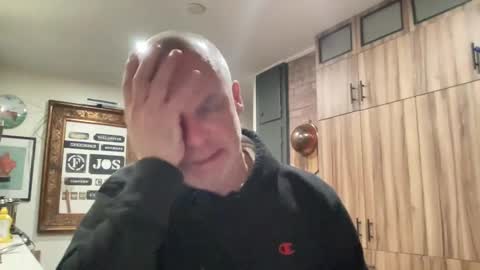 howlingatnothing online show from 12.16.24