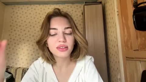 hsiuscherich online show from 11.14.25