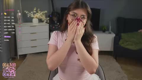 Snapshot of huba_booba chatting on 10.18.25 Diane online show from 10.18.25