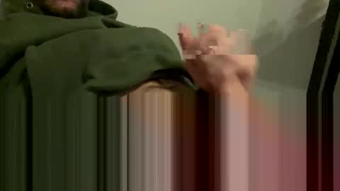 Snapshot of hugecock475 chatting on 11.30.25 hugecock475 online show from 11.30.25