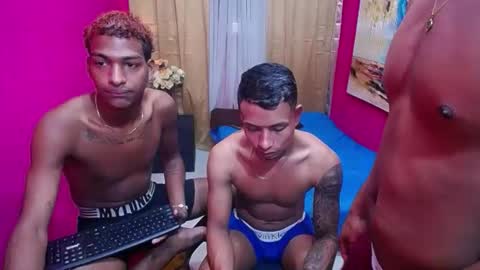 jose bigcock i like masturbate my big dick and finger my ass hole i am so hot online show from 01.16.26