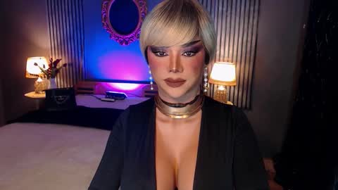 Christine online show from 10.30.25