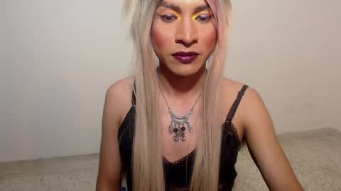 Danezka online show from 12.23.25