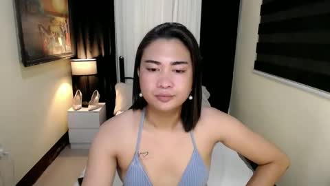 Snapshot of hugemusclecockts chatting on 05.25.26 yesha fox online show from 05.25.26