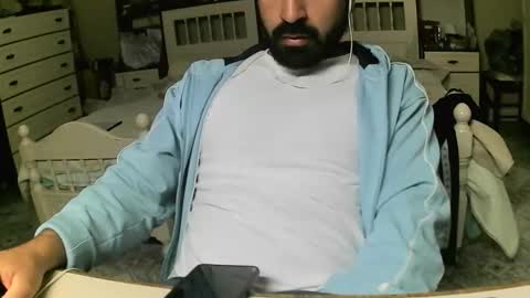 hugeveiny online show from 04.23.26
