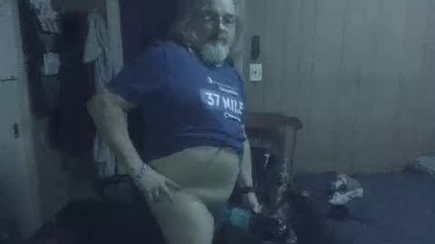 Snapshot of huggybear566 chatting on 12.19.25 lonely huggy bear online show from 12.19.25