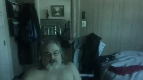 lonely huggy bear online show from 06.17.26