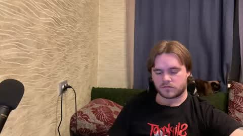 Snapshot of hugo__brad chatting on 04.23.26 Hugo online show from 04.23.26