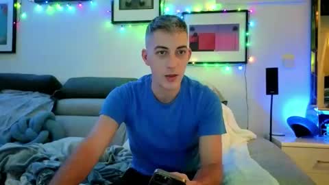 Hugo online show from 12.21.25