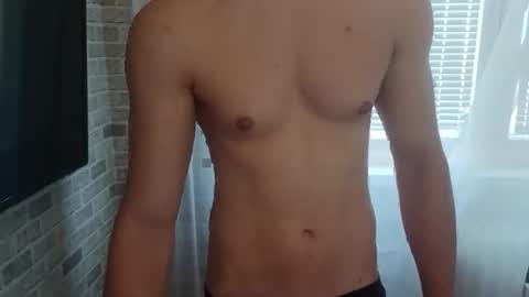 hungandstrong00 online show from 06.08.26