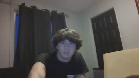 Snapshot of hunglikecrazyy chatting on 05.23.26 Tyler online show from 05.23.26