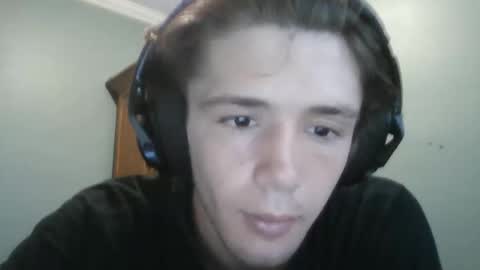 Snapshot of hunglikecrazyy chatting on 06.11.26 Tyler online show from 06.11.26