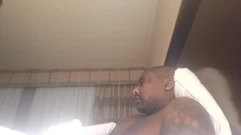 Snapshot of hungluv1 chatting on 11.11.25 hungluv1 online show from 11.11.25