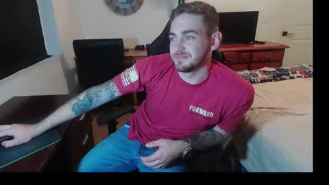 Snapshot of hungmtnman2256 chatting on 03.04.26 hungmtnman2256 online show from 03.04.26