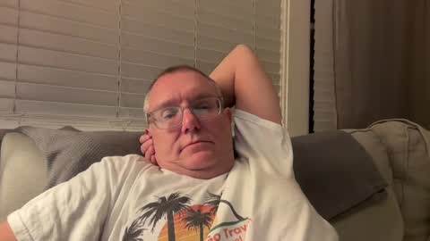 AARON online show from 10.31.25