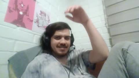 Snapshot of hungweeb chatting on 10.28.25 Rod online show from 10.28.25