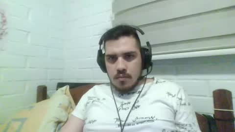 Snapshot of hungweeb chatting on 10.30.25 Rod online show from 10.30.25